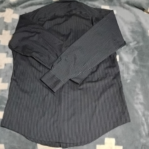 Egara Charcoal Pinstripe Dress Shirt - Picture 4 of 4